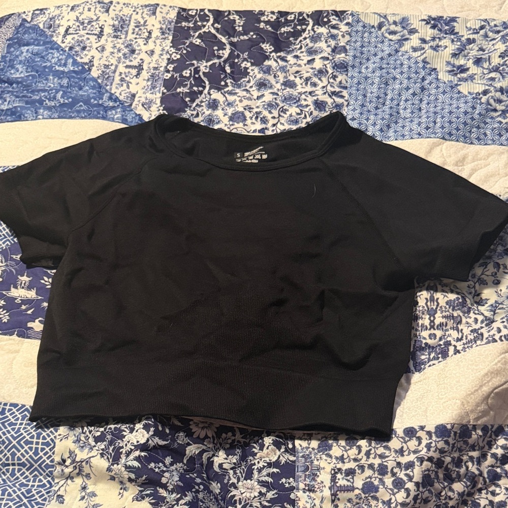 SHEIN Black Crop Top